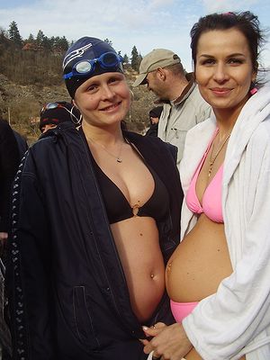 v ČR v zimě plavou i těhotné ženy